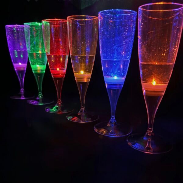 GLOWING CHAMPAGNE SET
